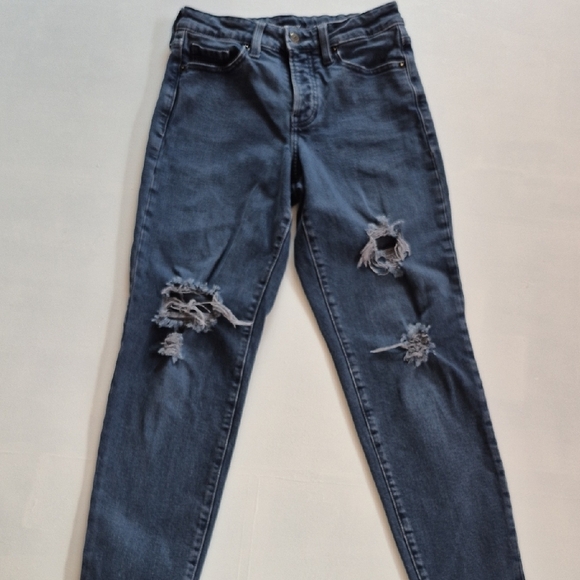 Blue Ankle Cropped Jeans with Distressed Details - Picture 2 of 6